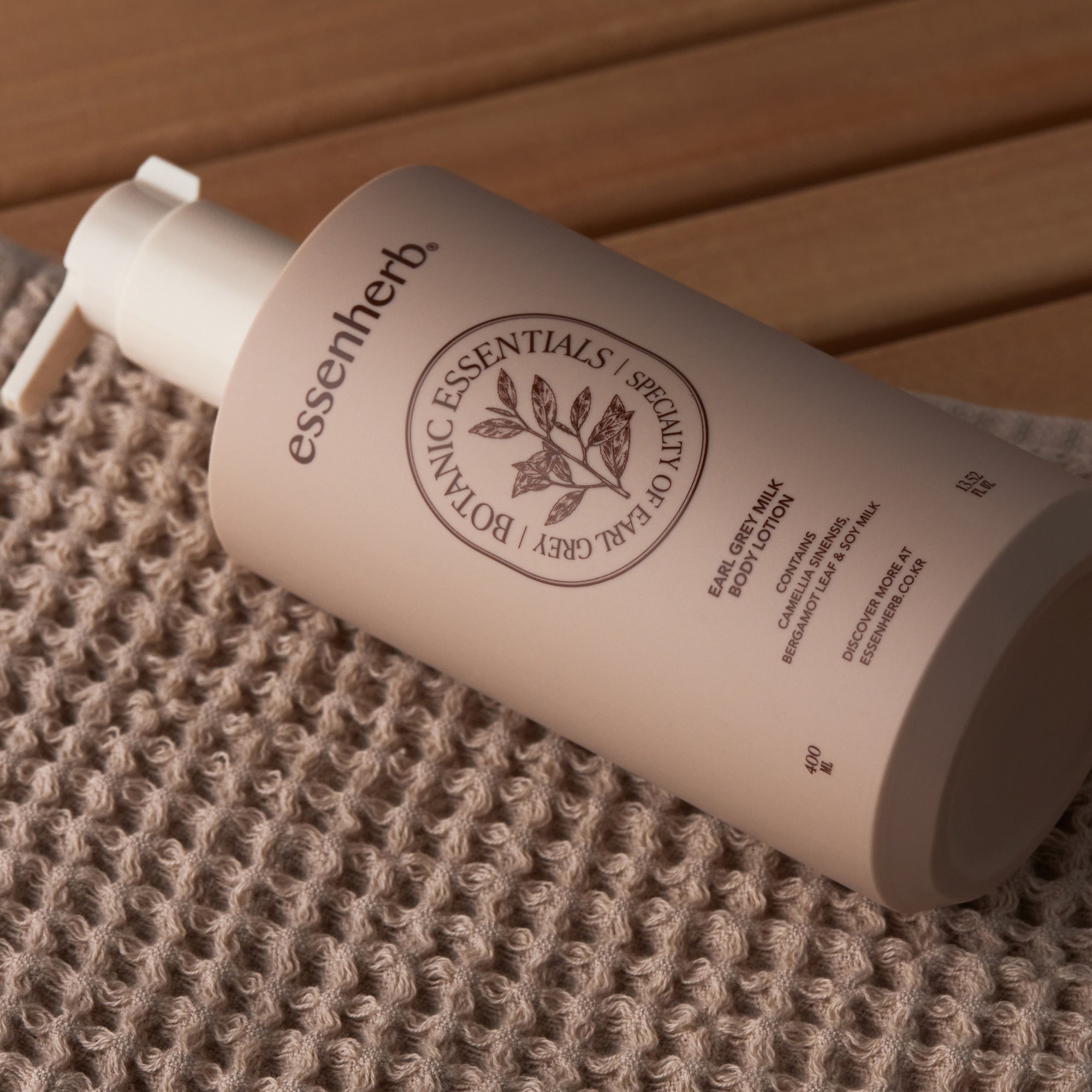 Essenherb Earl Grey Milk Body Lotion 400ml - AMI Cosmetic