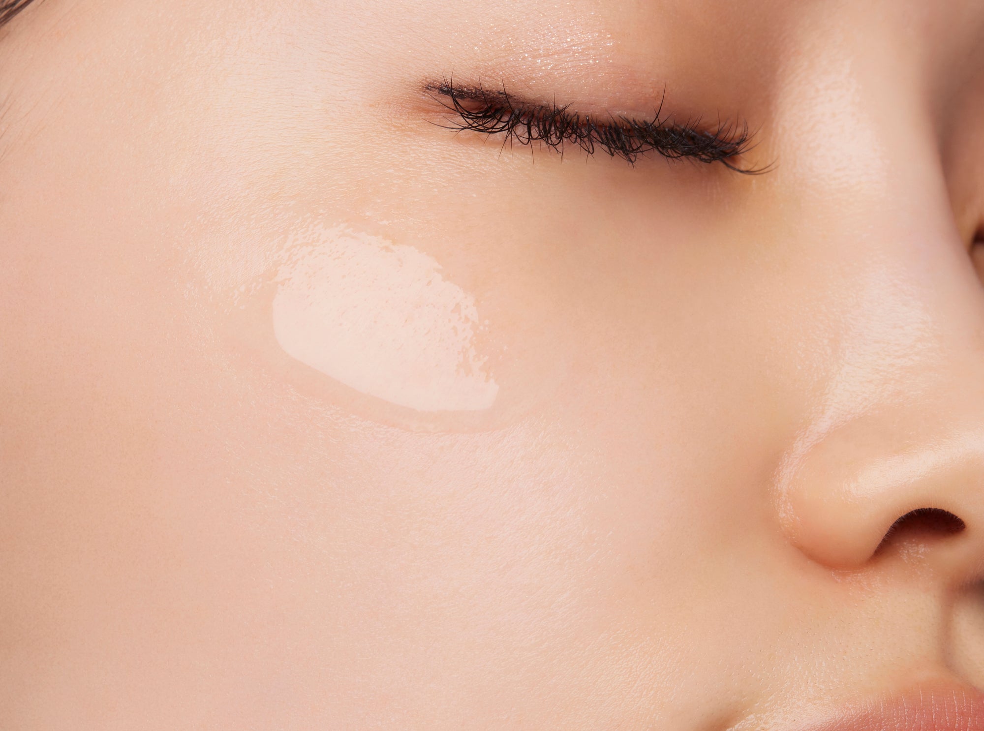 kineff Hydracica Ampoule (30ml) - AMI Cosmetic