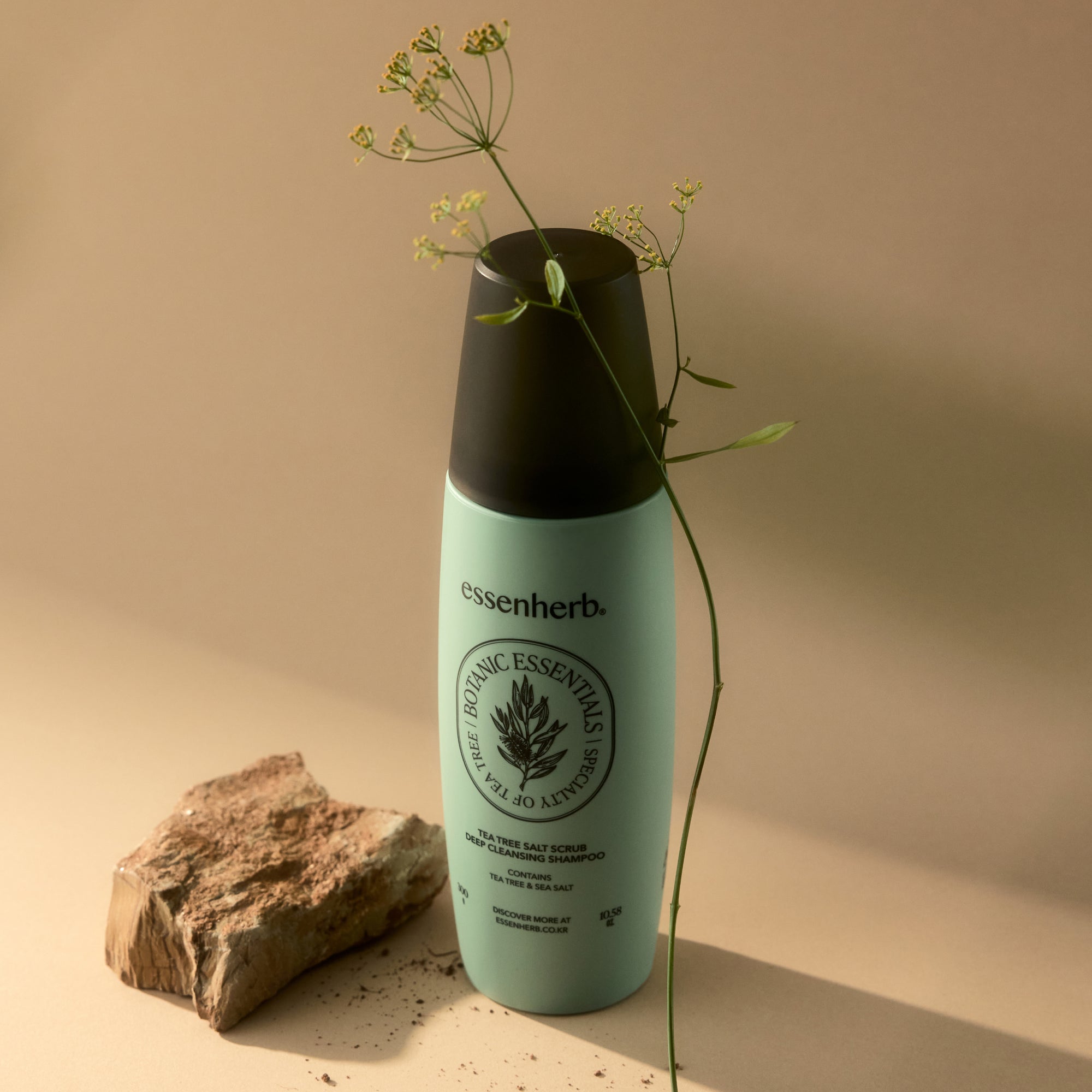 Essenherb Tea Tree Salt Scrub Deep Cleansing Shampoo 300g - AMI Cosmetic
